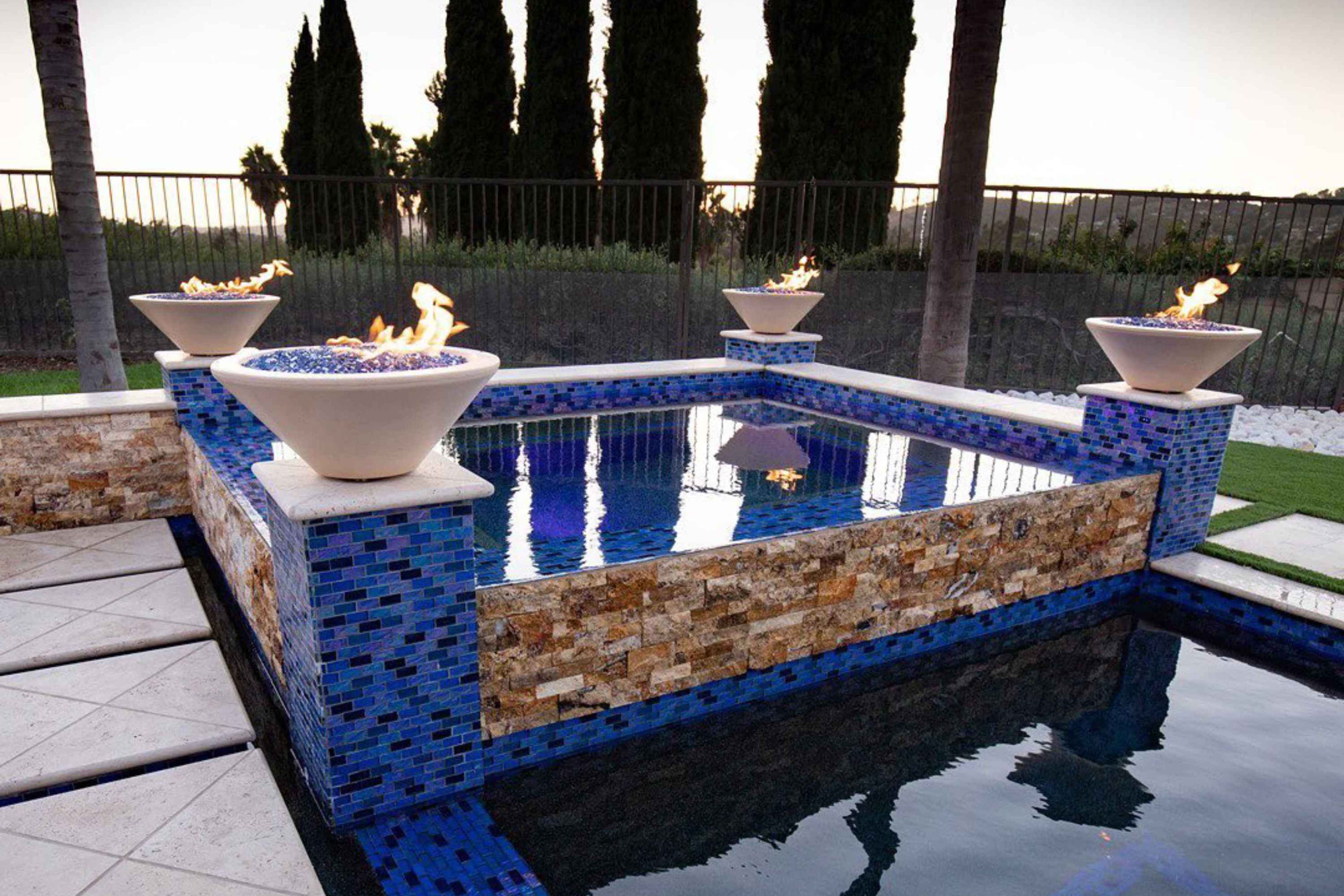 Cazo Fire Bowl – Round GFRC Outdoor Gas Fire Pit