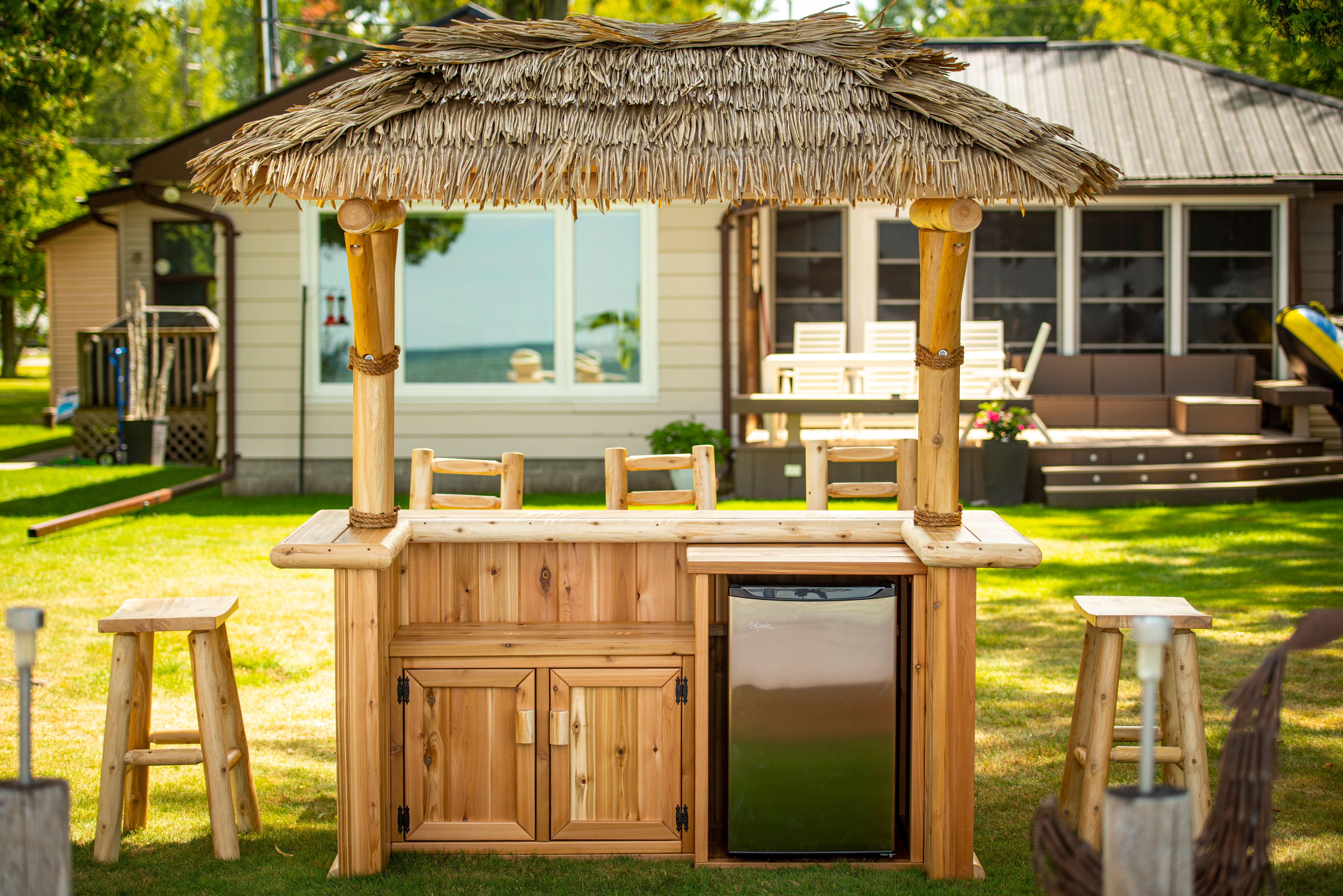 Tropical Paradise Tiki Bar