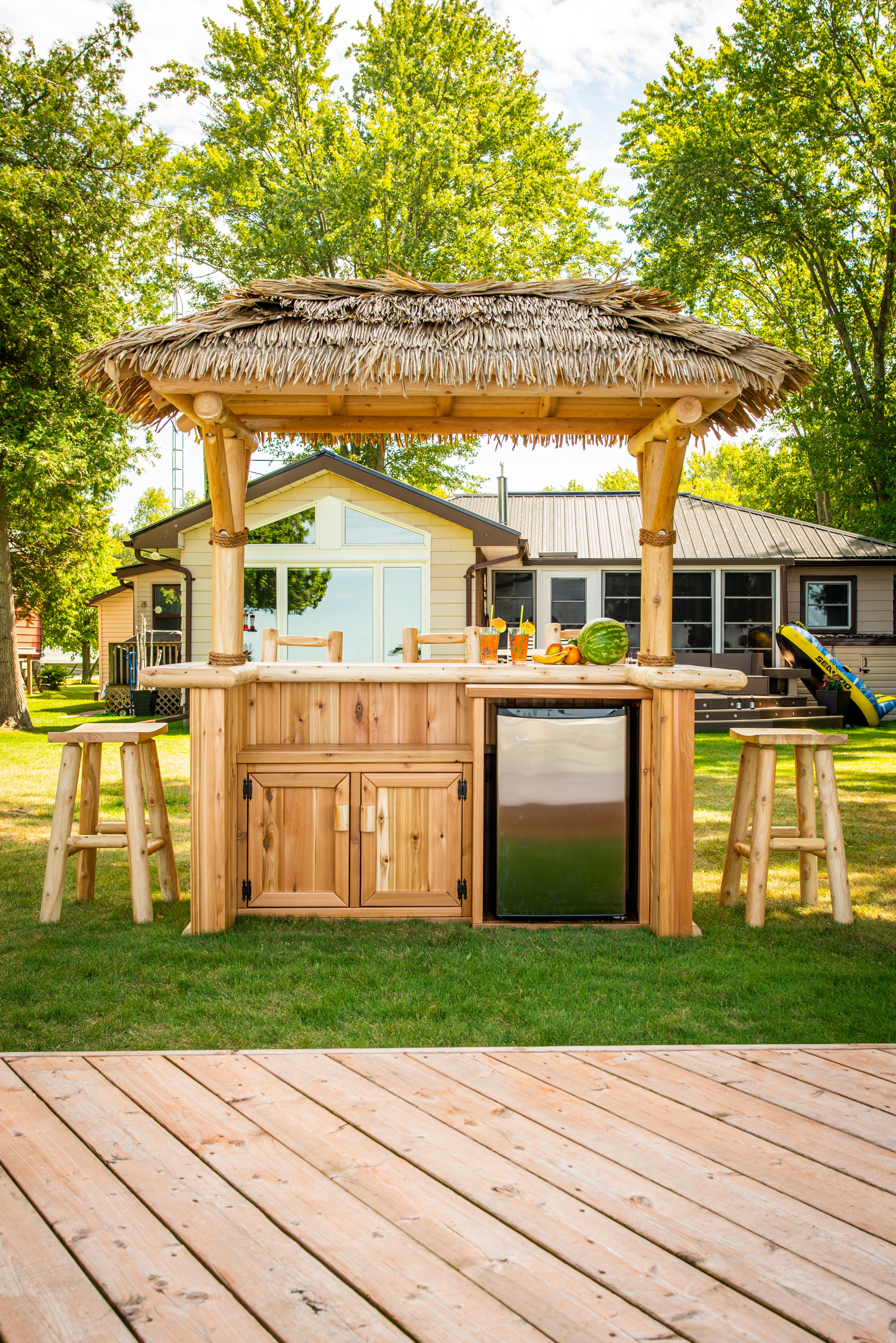 Tropical Paradise Tiki Bar